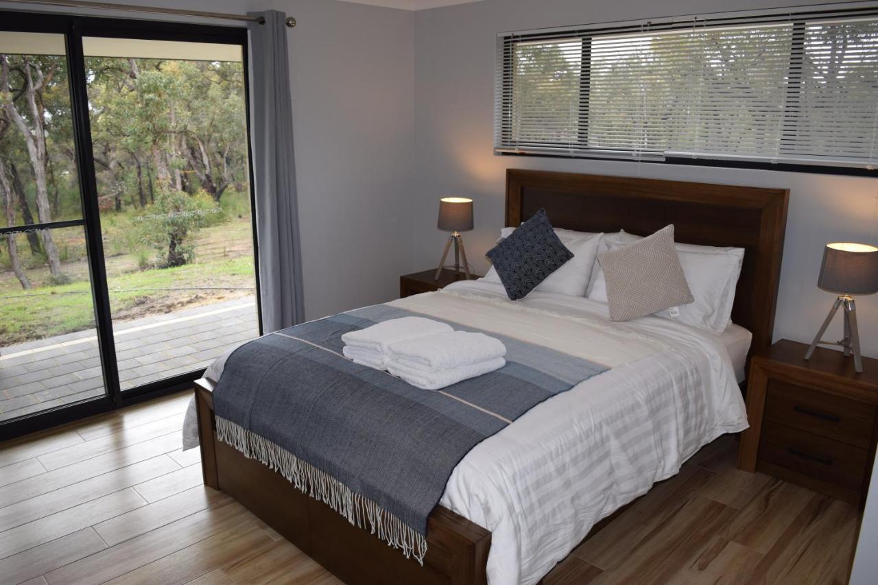 Eagle Bay House Bed and Breakfast Dunsborough Exteriör bild
